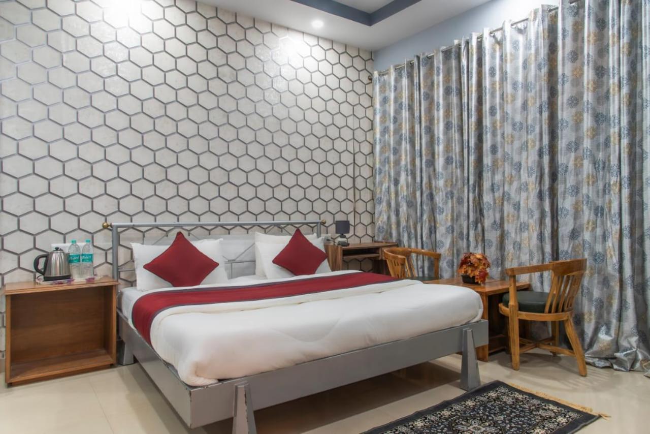 Mountain Height Kasauli Apartman Kültér fotó