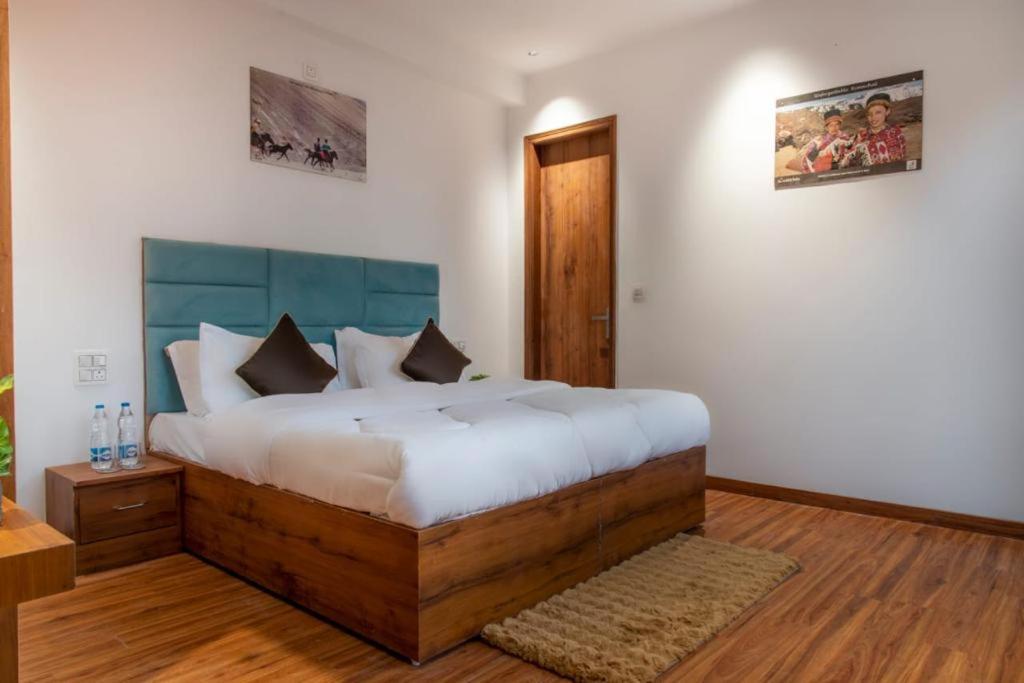 Mountain Height Kasauli Apartman Kültér fotó