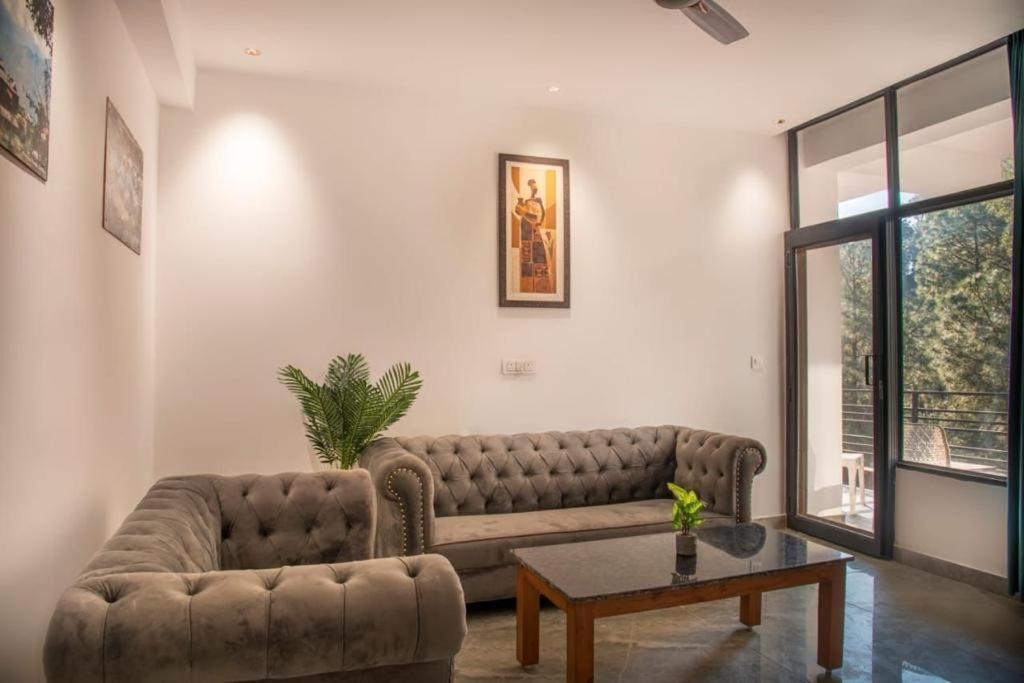Mountain Height Kasauli Apartman Kültér fotó