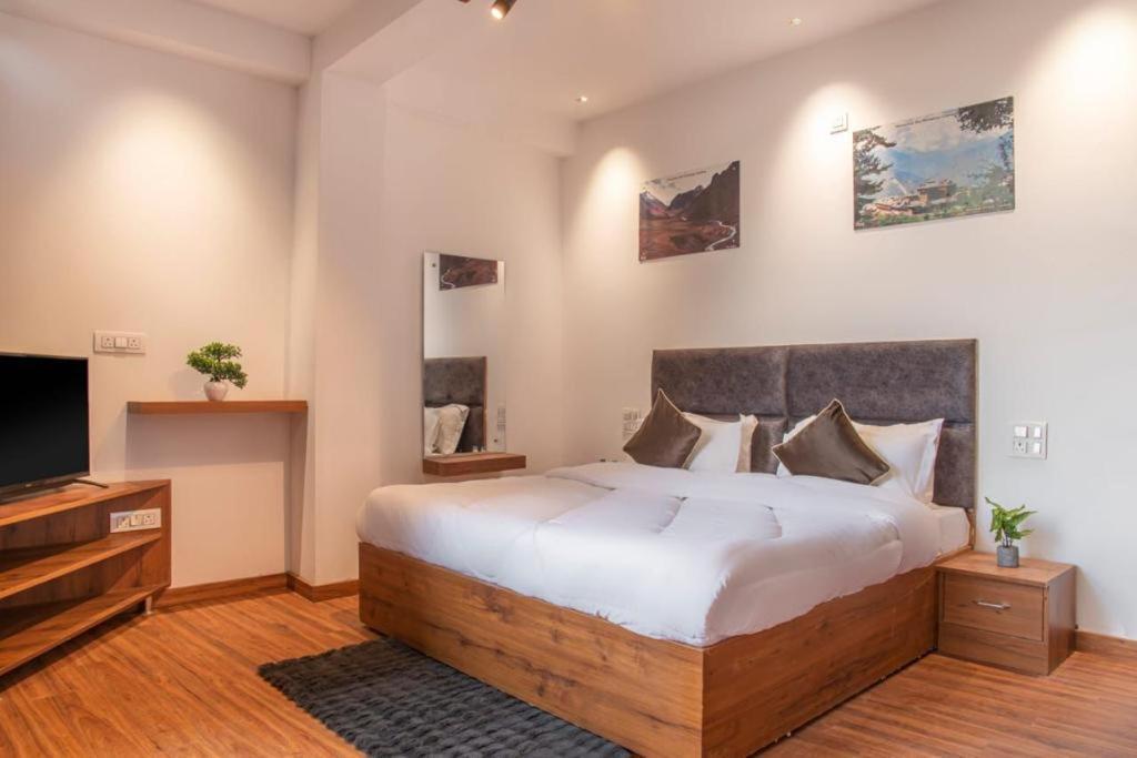 Mountain Height Kasauli Apartman Kültér fotó