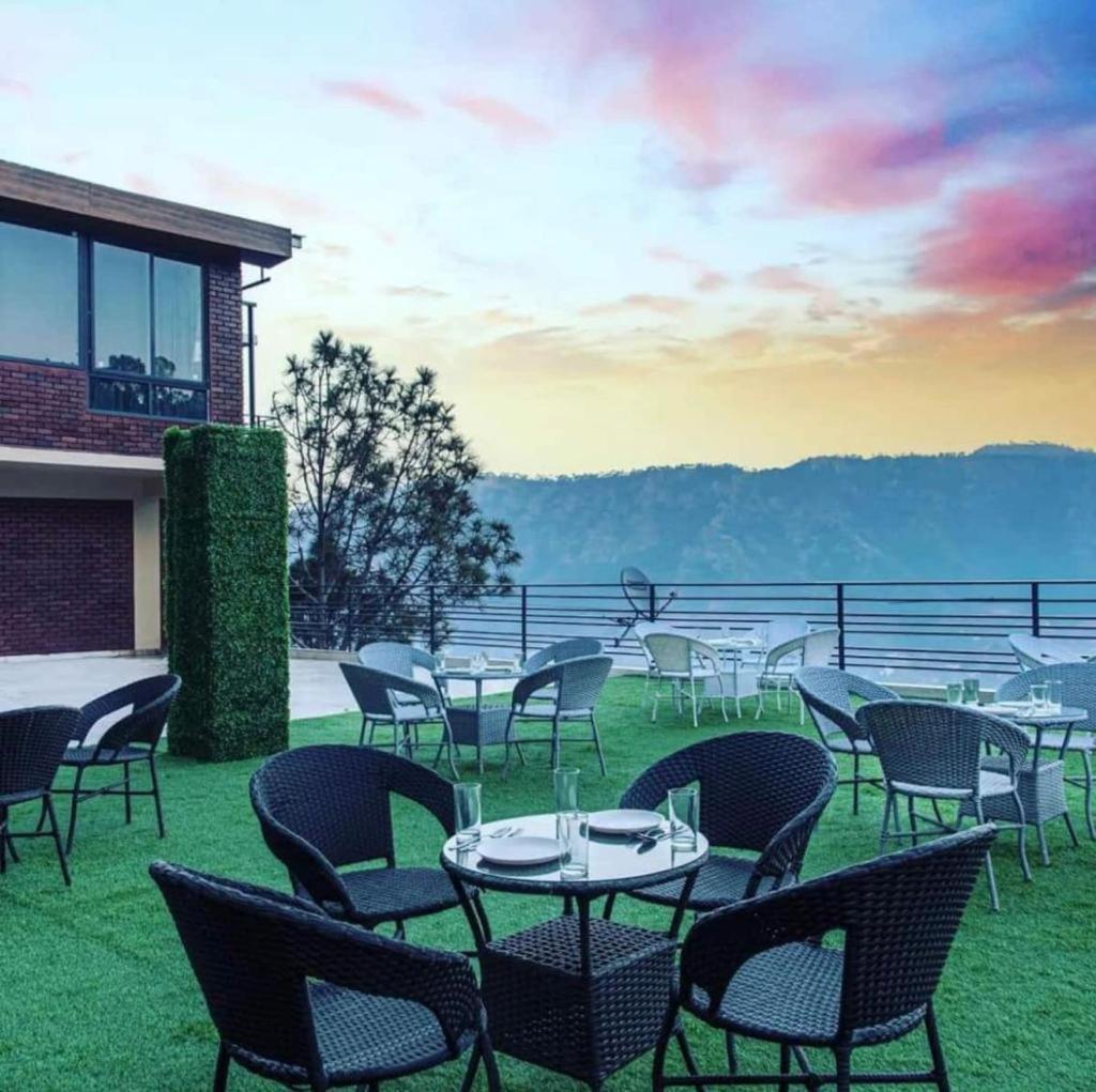 Mountain Height Kasauli Apartman Kültér fotó